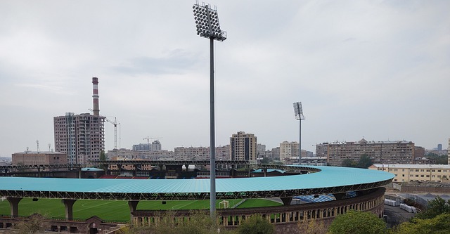 魔术主帅谈生病离场：我感觉头晕目眩，对阵绿军可以正常指挥